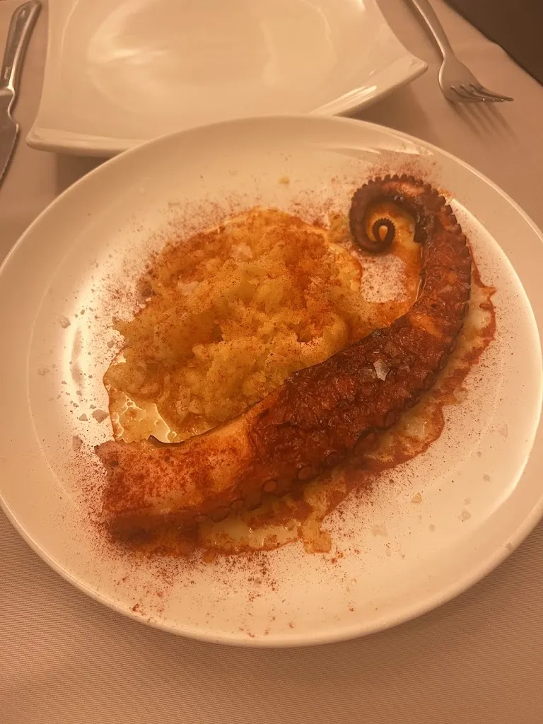 Valerie Duong_Restaurant de Gurp_Castell de Mur_review