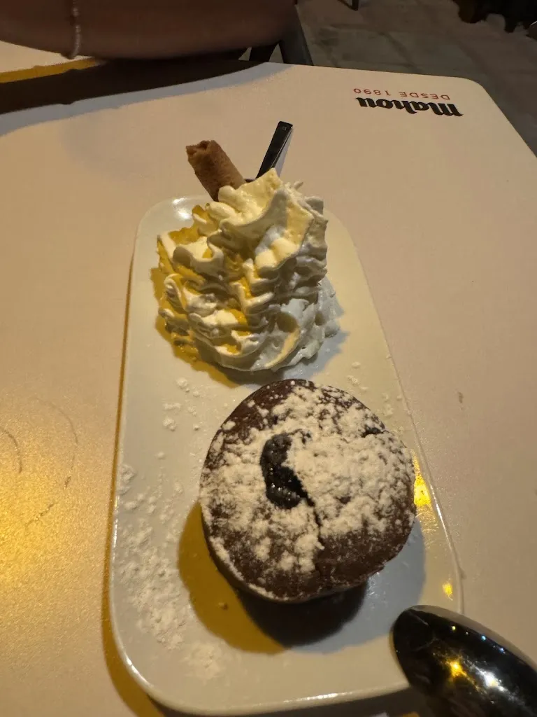 Juan Villa A._Restaurant Musical Neguri_Castell de Mur_review