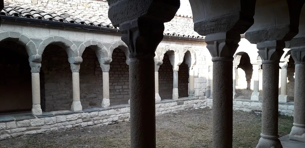 Jaume Ciurana_Monestir de Santa Maria de Mur_Castell de Mur_review