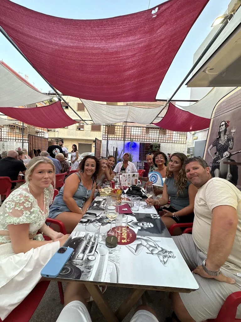 Casper Myhre_Eddy's Street Food_Guardamar del Segura_review