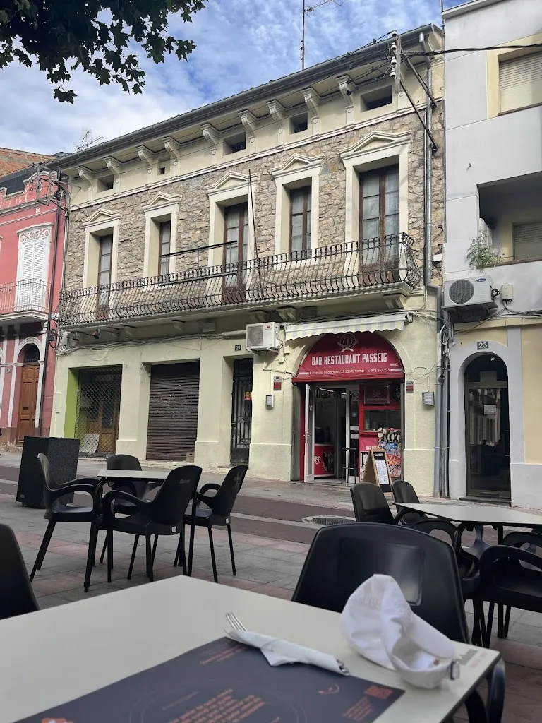 Haitham Bu-Aisha_Dr kebab_Castell de Mur_review