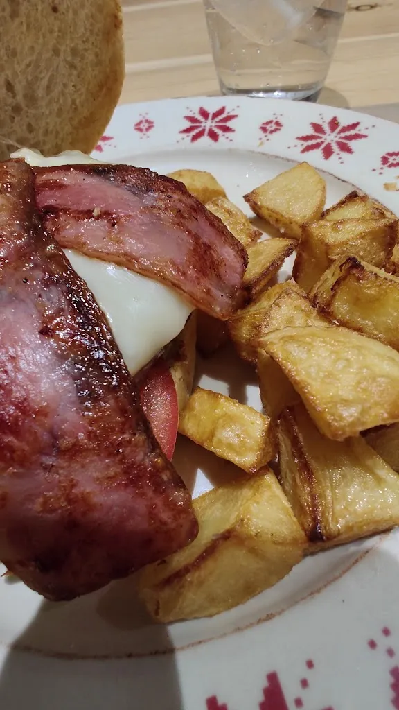 Cafè & Bistro E BO_Espot_slider_image_2