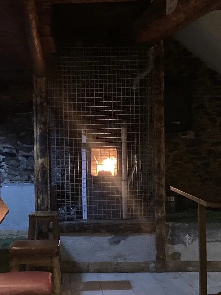 Monica Sanchez_Sapastre Pub_Espot_review