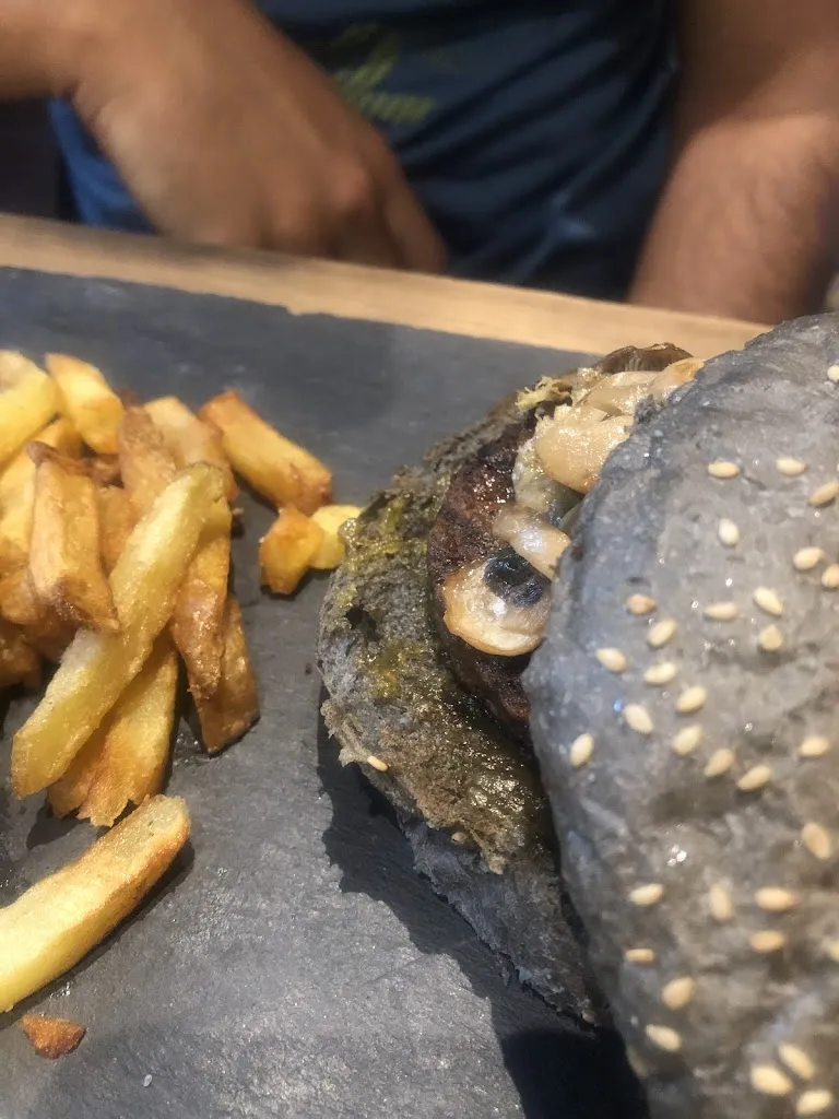 Juanjo Soler_burgerplatz_Espot_review