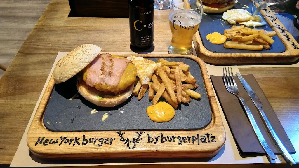 Milan Dufek_burgerplatz_Espot_review
