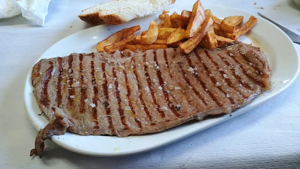 Fonda Restaurant La Lluïsa del Peretó_Fígols i Alinyà_slider_image_2