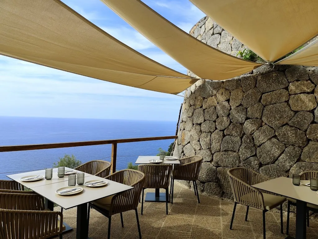 . restaurant in Foradada