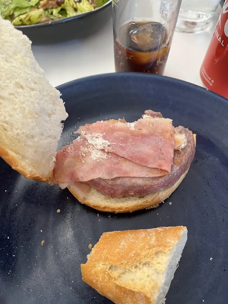 Pepa Antonis_L'enredat Bar Restaurant_Fondarella_review