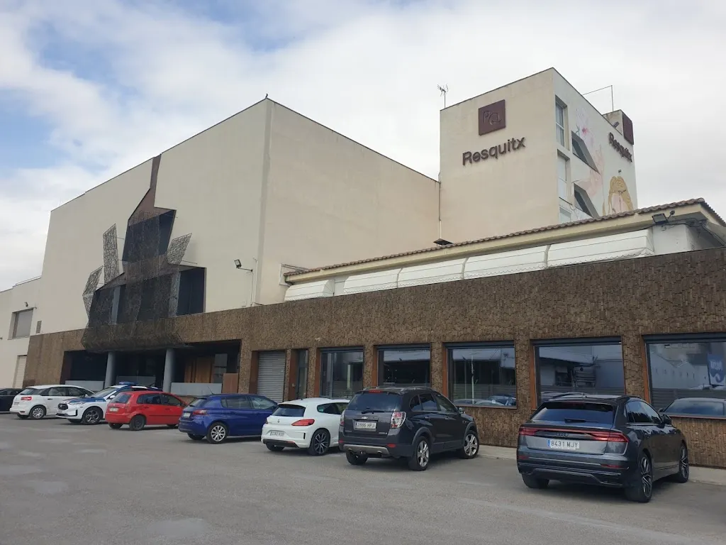 Juan Almirall_Resquitx_Golmés_review