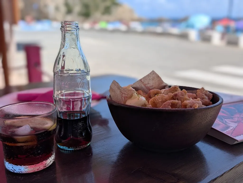 Michaela Visker - Wevers_La Bandideta_Granadella La_review