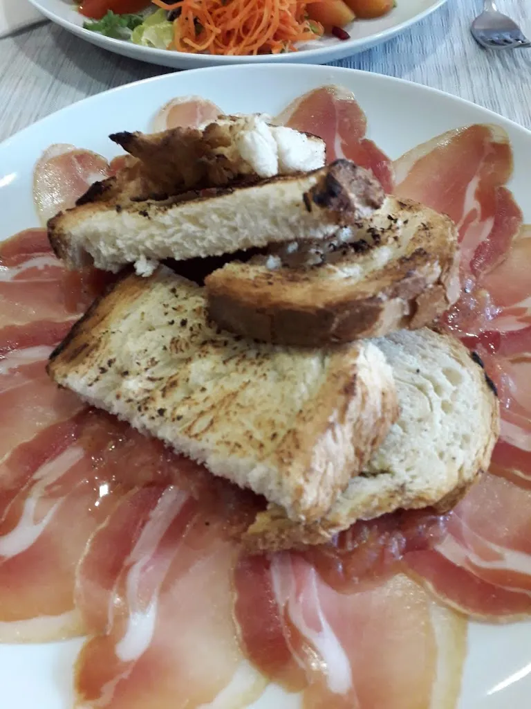 saba demer_La Terra Ferma_Granyena de Segarra_review