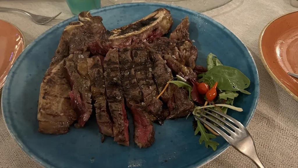 Ваня Райновска_Laido e Corrotto_Farrera_review