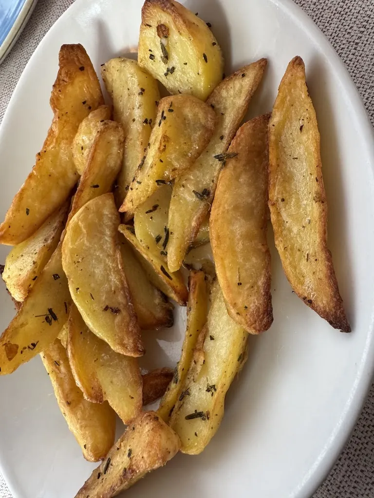 javad khodadadi_Laido e Corrotto_Farrera_review