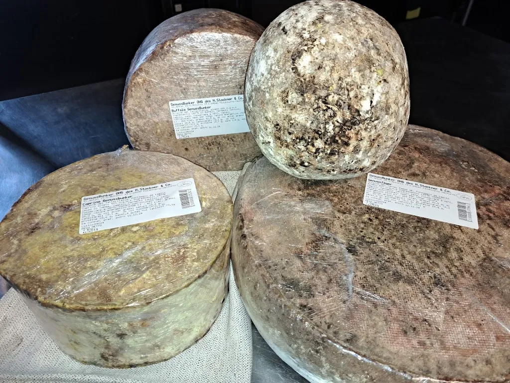 Laido e Corrotto_Farrera_slider_image_3