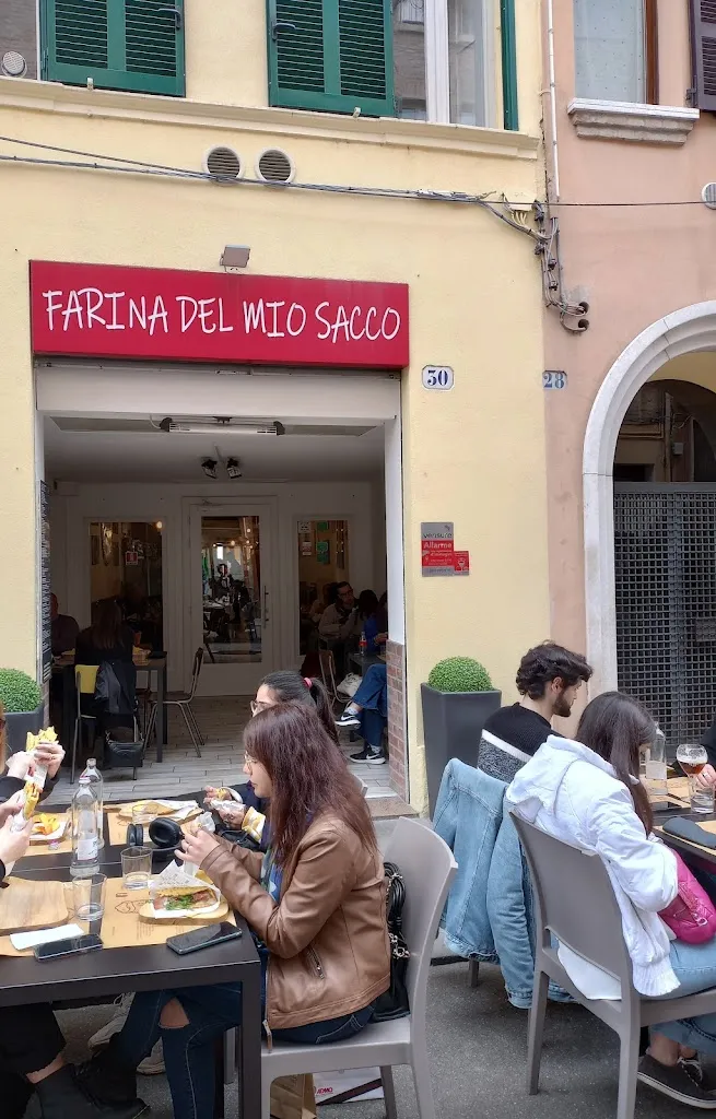 Sandra Eriksson_Farina del mio sacco_Farrera_review