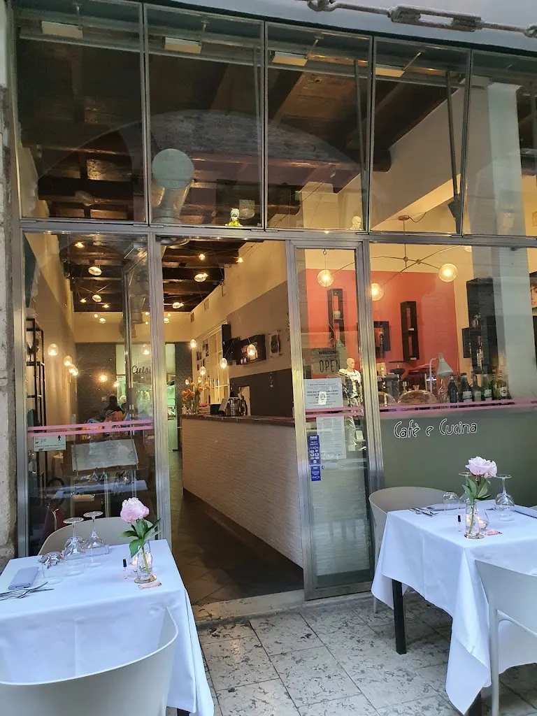 Ristorante Olivia in Rosa restaurant in Farrera