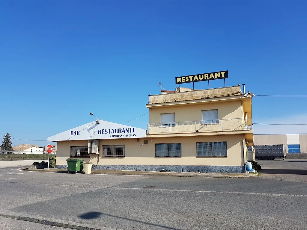 Bar Restaurant Menjar Casolà_Granyanella_slider_image_1