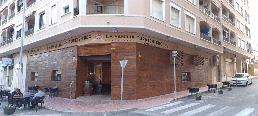 LA FAMILIA TURKISH BBQ COCTAILBAR_Guardamar del Segura_slider_image_1