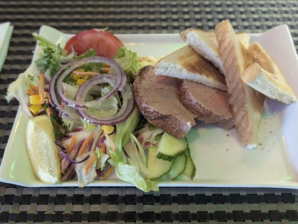 Denise Broadley_The Med Bistro & Bar_Guardamar del Segura_review