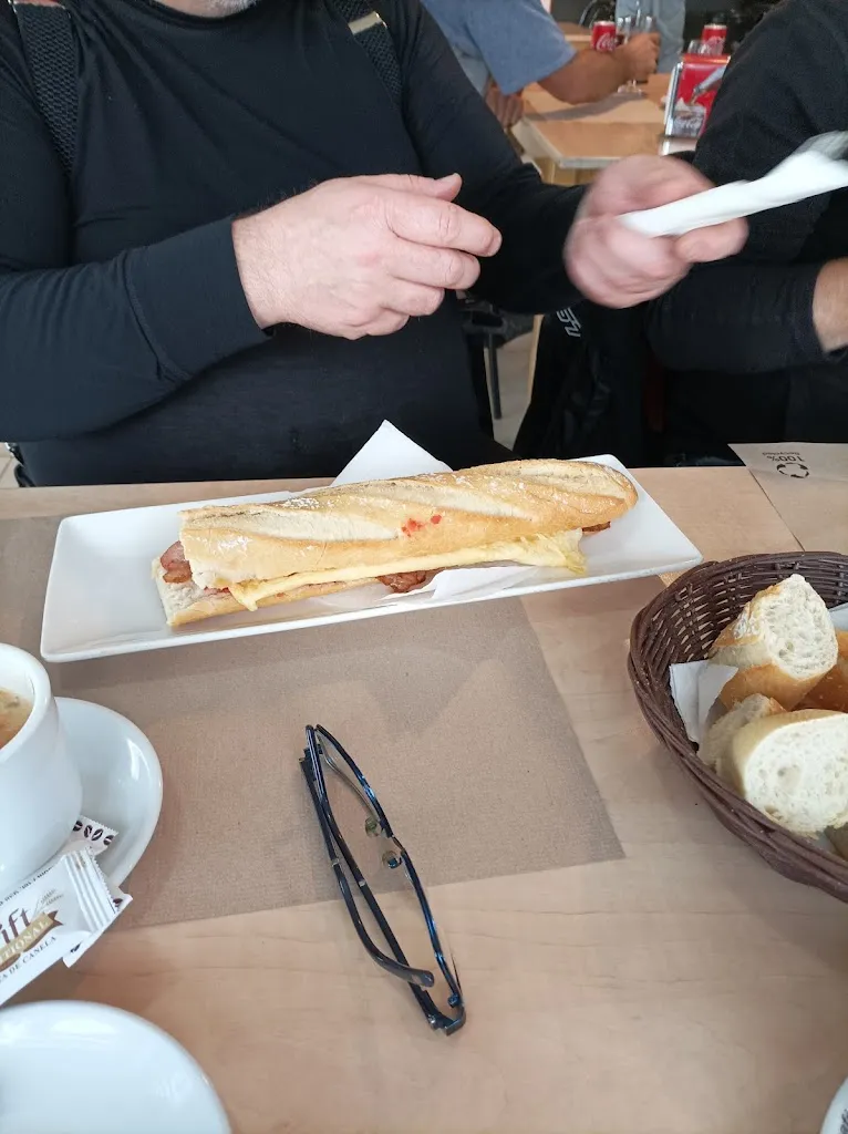 Menu_Restaurant El Vinyet_Guixers_image_5