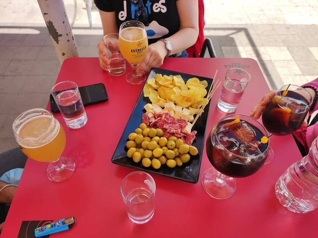 Inés Moya_Ateneu_Linyola_review