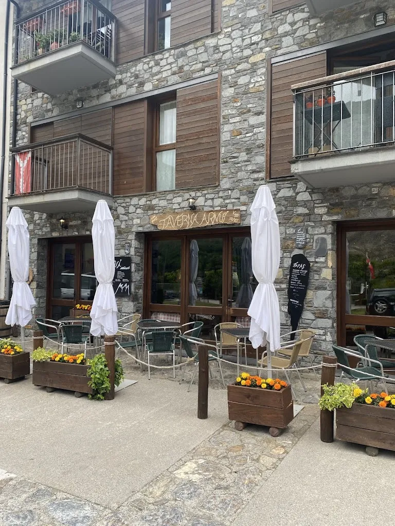 Taverna Arnui restaurant in Llavorsí
