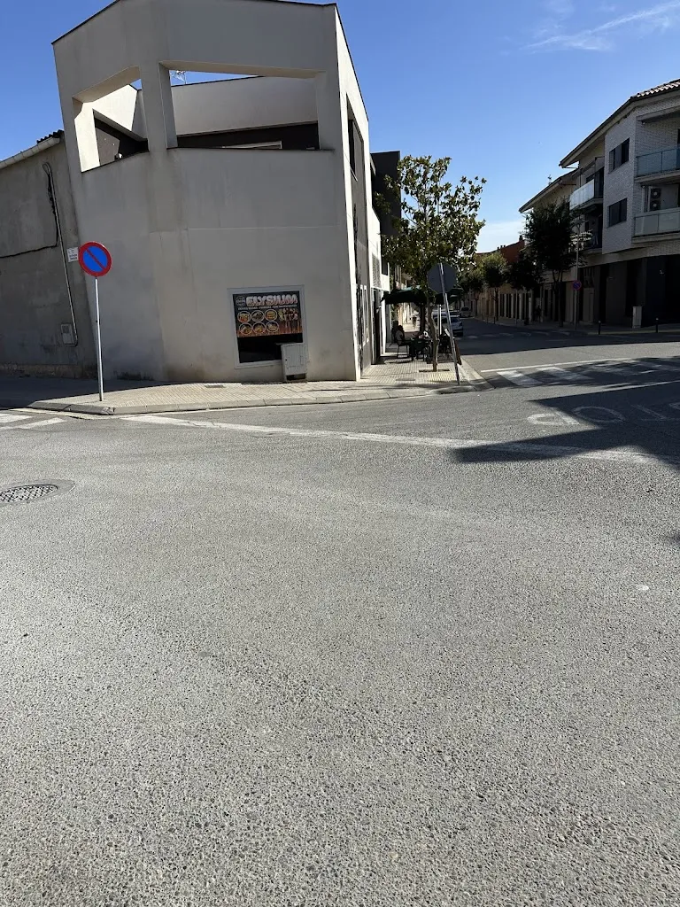 ALBERT A.R_Elysium doner kebab_Juneda_review