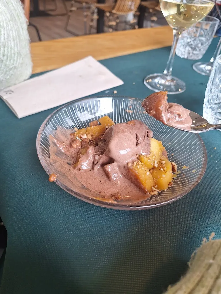 Panxa content MVB_La Taula del Niu_Montellà i Martinet_review