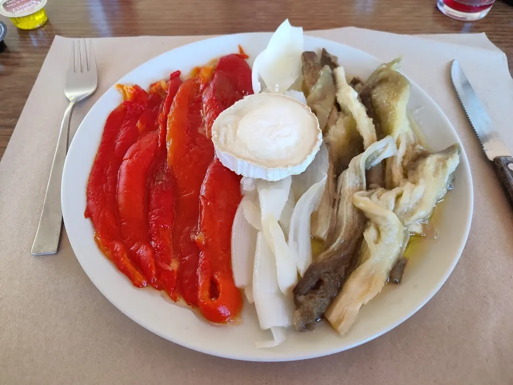 Menu_Local Social _Montellà i Martinet_image_5