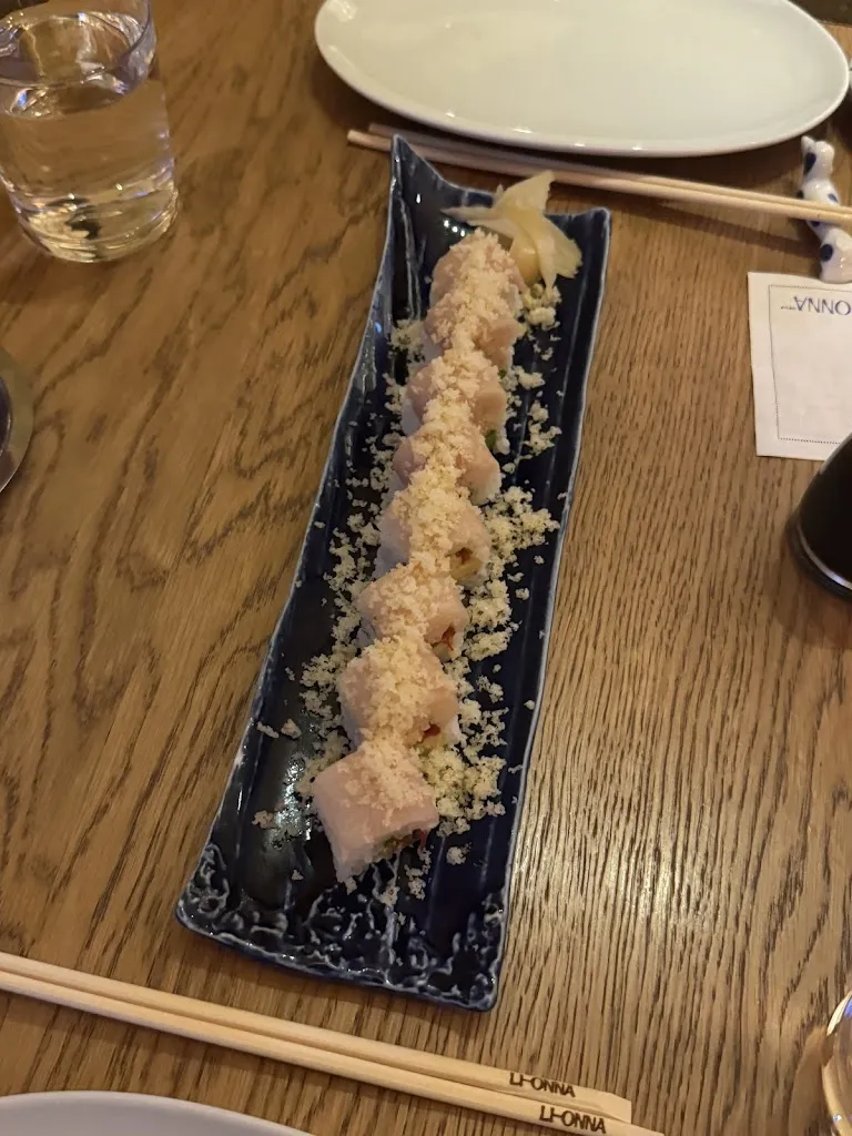 Victor Bonillas_Li-Onna_Oliana_review