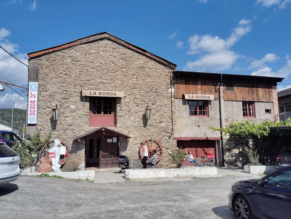 Restaurant La Borda_Montferrer i Castellbò_slider_image_3