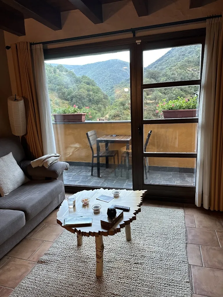 Luisa Trujillo_La Rectoria_Montferrer i Castellbò_review