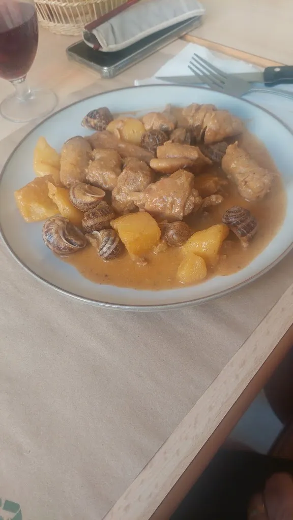 Vicenç Tio Farres_Cafè Els Omells_Omells de na Gaia Els_review