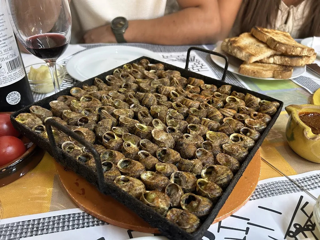 Els Trulls_Omells de na Gaia Els_slider_image_3