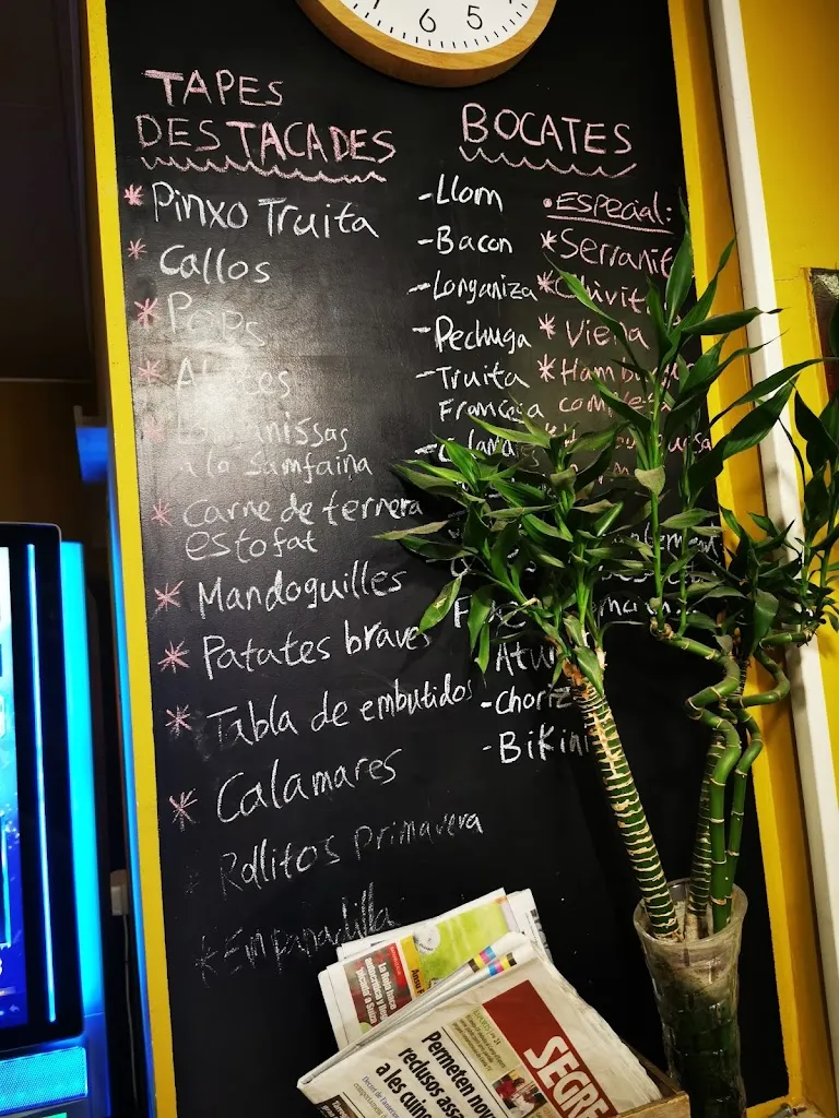 Menu_Pyramid Restaurant_Palau dAnglesola El_image_1