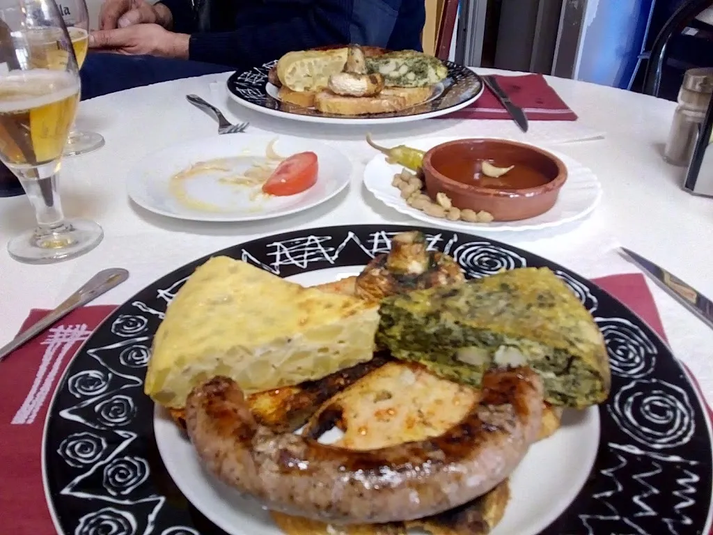 Menu_Pyramid Restaurant_Palau dAnglesola El_image_8