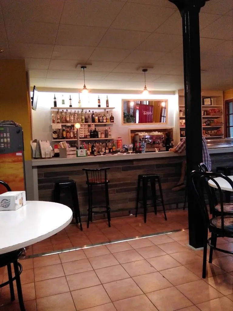 sectarios org Comunidad Cthulhu_Pyramid Restaurant_Palau dAnglesola El_review