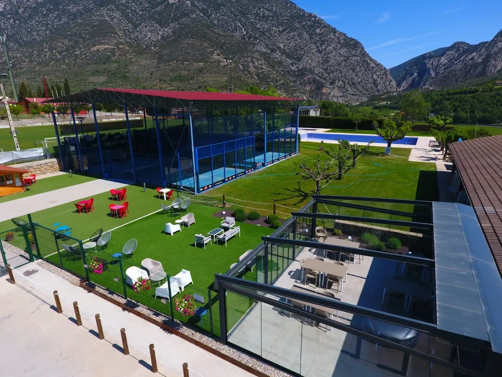 Camping-Restaurant Organyà Park restaurant in Organyà