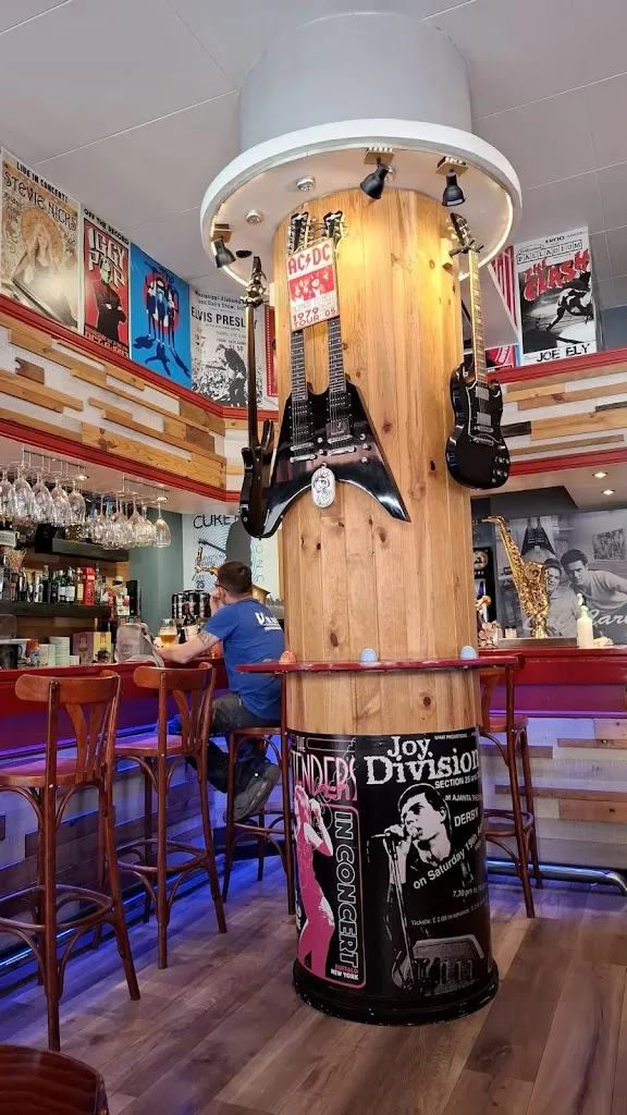 JOSE SIMON_Cal Carles & Teresa_Os de Balaguer_review