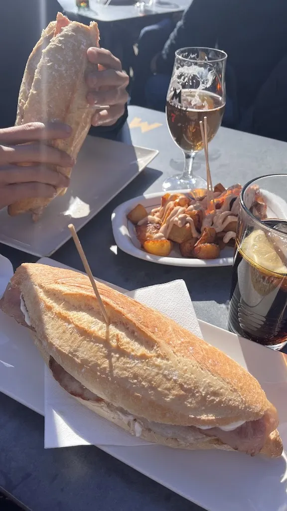 Ziortza Fernandez_Lo PORTALET_Os de Balaguer_review