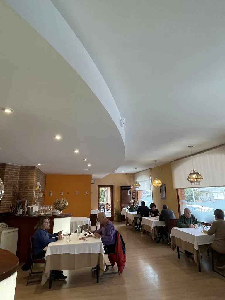 Zhilin_Lo Ponts Restaurant_Ponts_review