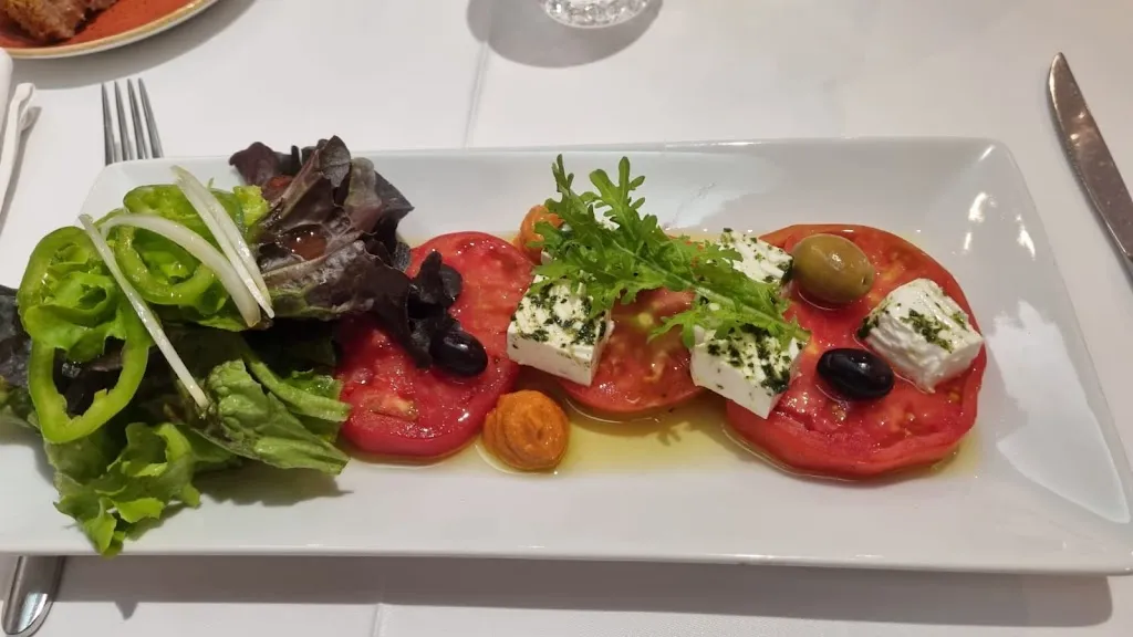 Lo Ponts Restaurant_Ponts_slider_image_3