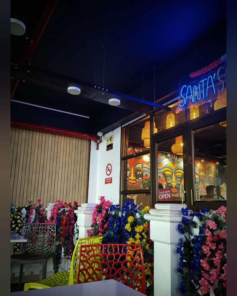 mahabubaa rahman_Santa's Fantasea_Maldà_review