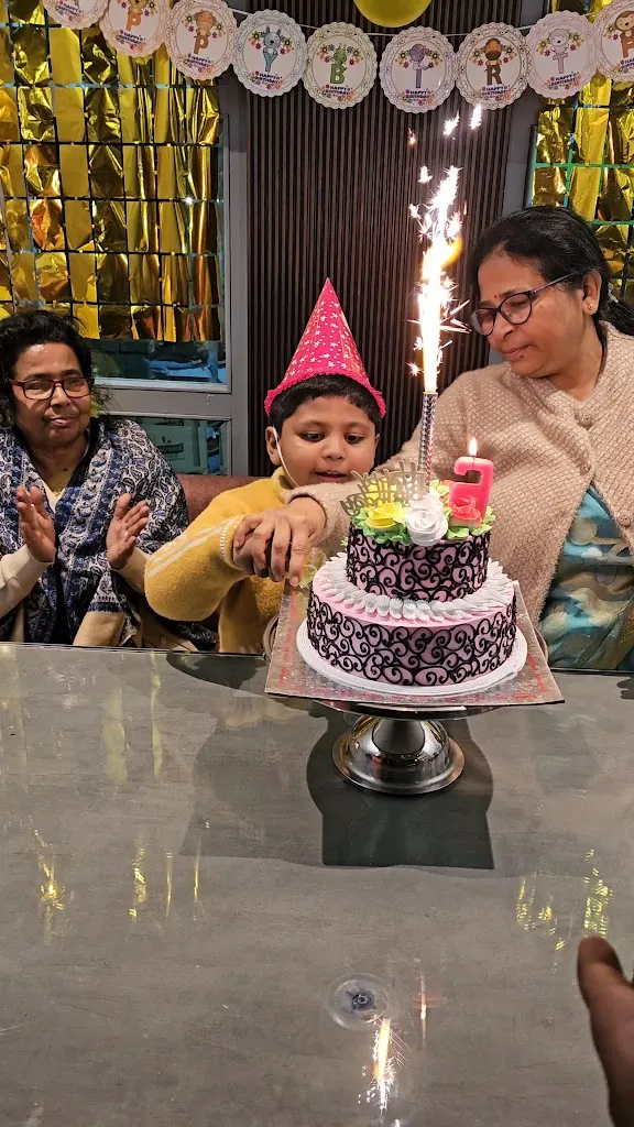 Mahal Restaurant & Hotel_Maldà_slider_image_2