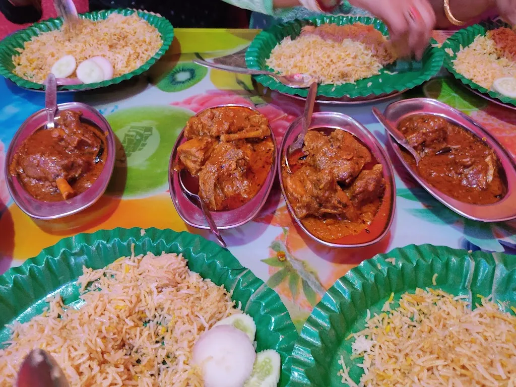 Gour Foods A/C Restaurants_Maldà_slider_image_2