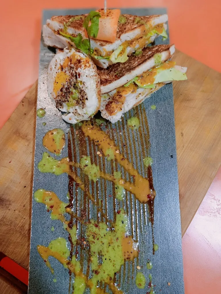 Yellow Mustard_Maldà_slider_image_2