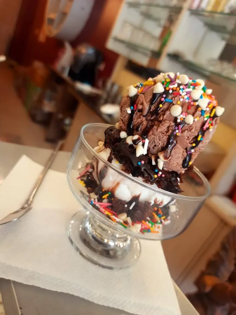 Neha Mandal_Lickz_Maldà_review