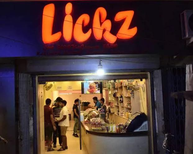 Debangana Roy_Lickz_Maldà_review