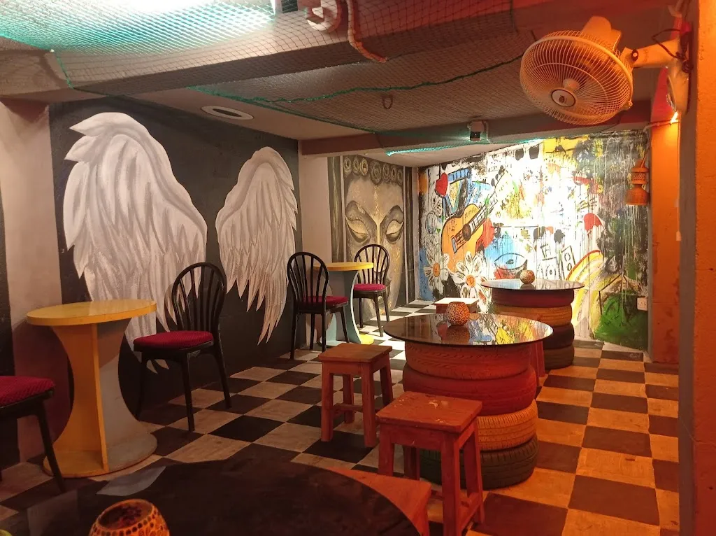 AMIGOS_Maldà_slider_image_3