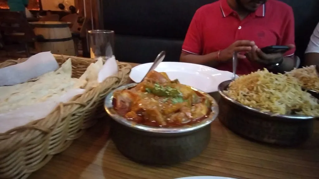 The Lounge bar cum restaurant_Maldà_slider_image_2